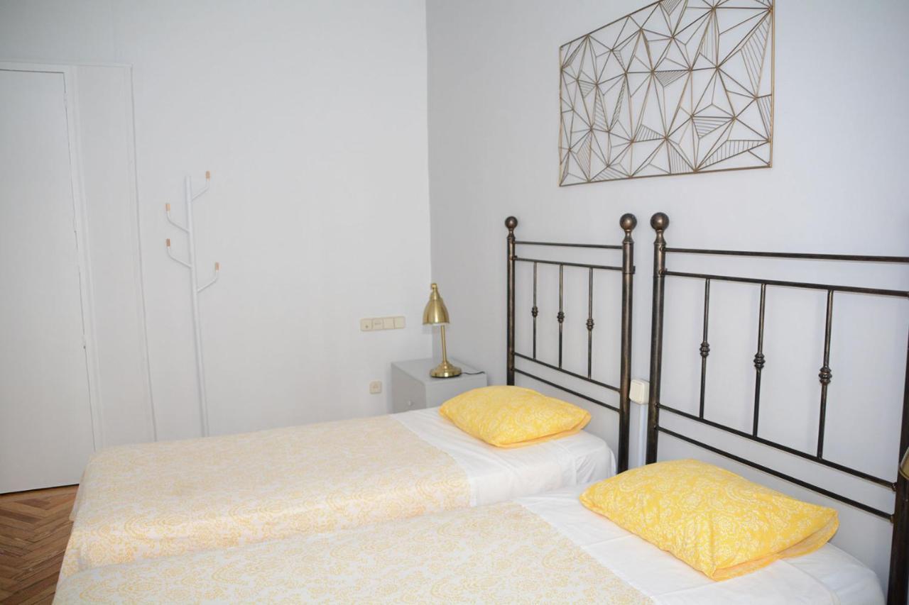 Alvaro Residencia Guest house